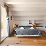 Appartamento Attico Riva Mare *