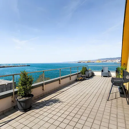 Attico Riva Mare Apartmán Múggia
